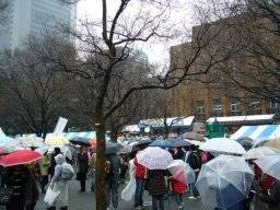 日比谷公会堂前